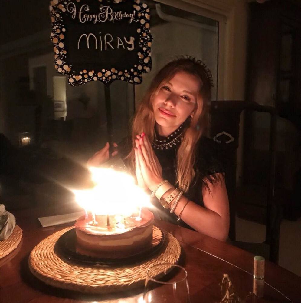 Meet your Posher, Miray